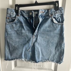 Womens Topshop Distressed Raw Hem Denim Mini Skirt Size 6